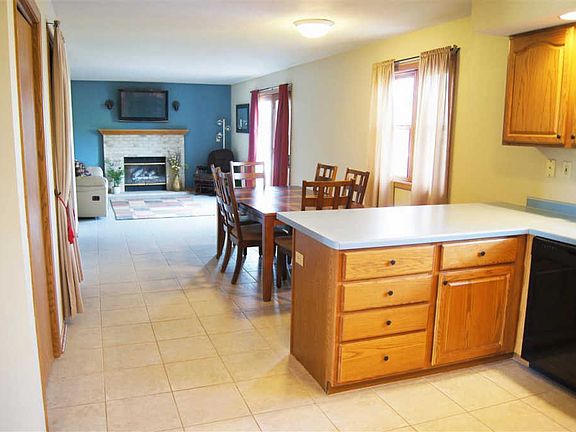 3rd image of 2106 Savanna Dr