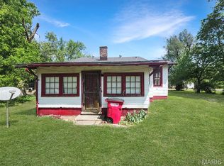 411 S West St, Sikeston, MO 63801