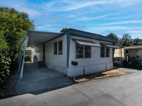 5244 Brook Park Ln, Sacramento, CA 95841