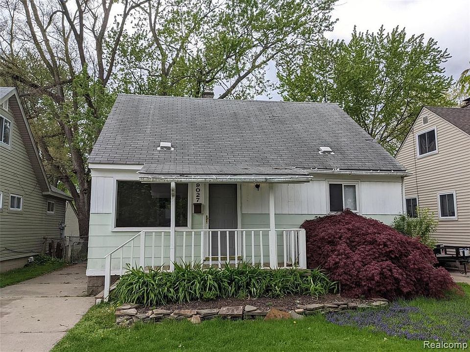 9027 Beatrice St Livonia MI 48150 Zillow