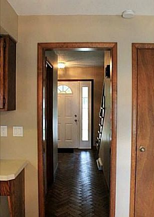 2nd image of 121 Hidden Cove Ct