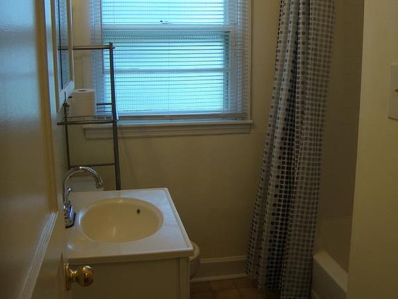 5th image of 1610 Idlewood Dr