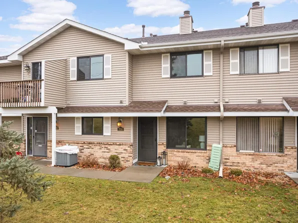 7514 Vinewood Ct, Maple Grove, MN 55311