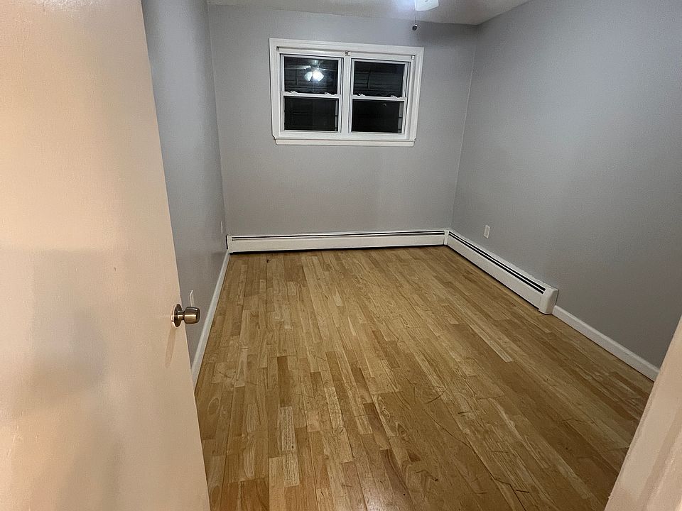1st image of 3241 Wickham Ave