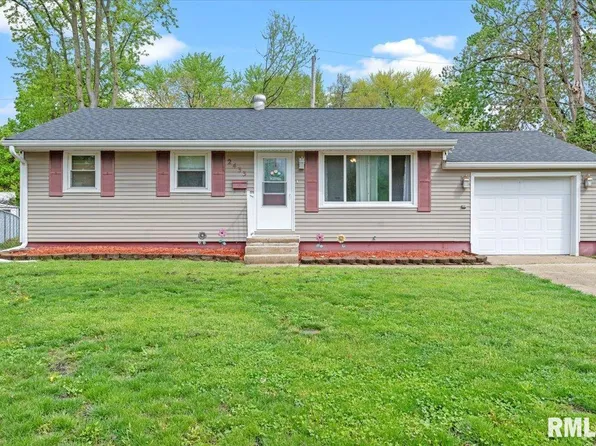 2433 Sussex Rd, Springfield, IL 62703