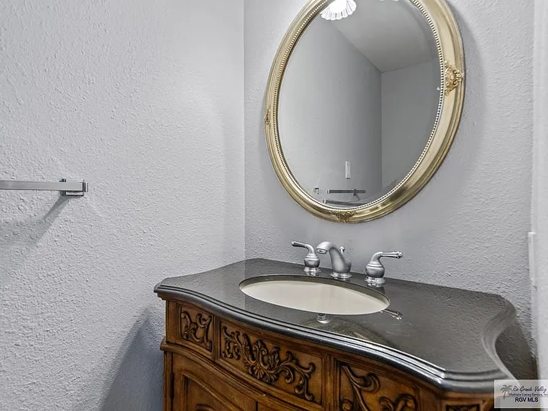 5613 El Camino Real — Photo 22