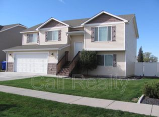 2105 N Eden Rd, Greenacres, WA 99016