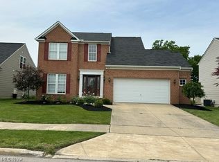 566 Colonial Dr, Painesville, OH 44077