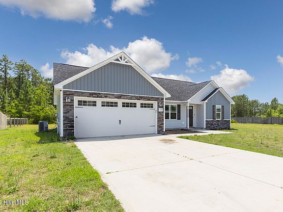 2nd image of 105 Sonia Drive