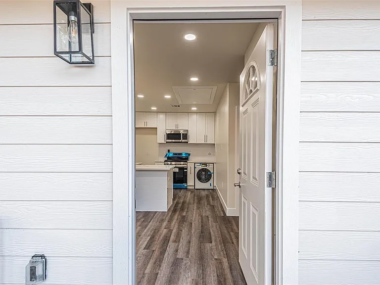 6003 De Moss Dr — Photo 20