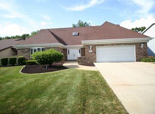 243 Milburn Ave, Crete, IL 60417