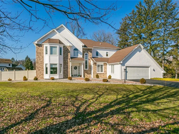 6 Shadow Crk, Penfield, NY 14526