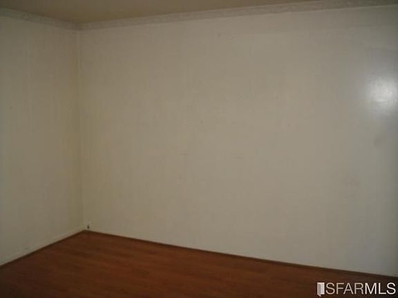 5th image of 188 Frankfort St