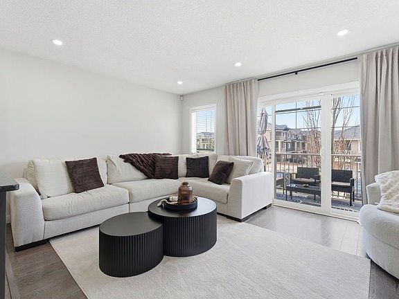 4th image of 250 W Sage Valley Rd NW #704