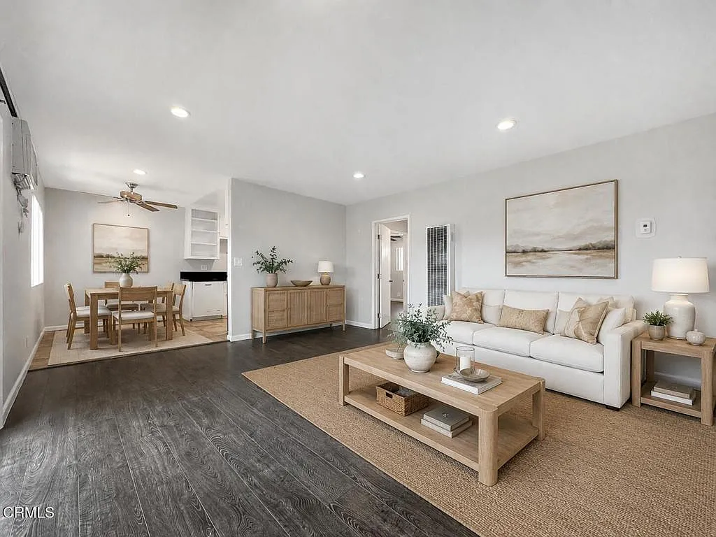 2 bed, 1.0 bath, 850 sqft, $2,495 — Photo 1