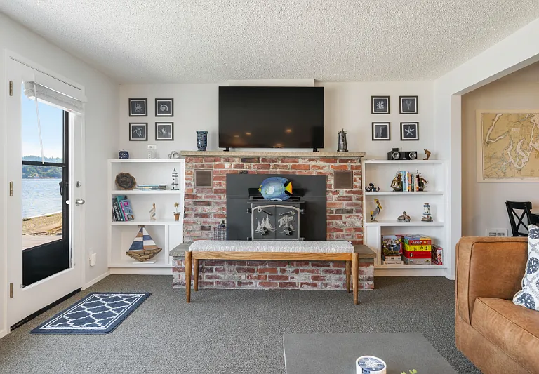 13501 Hidden Valley Rd NW — Photo 3