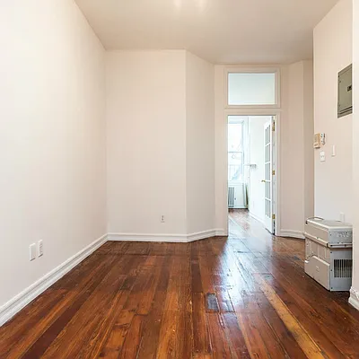 Rented by Best Apartments North Inc | media 76