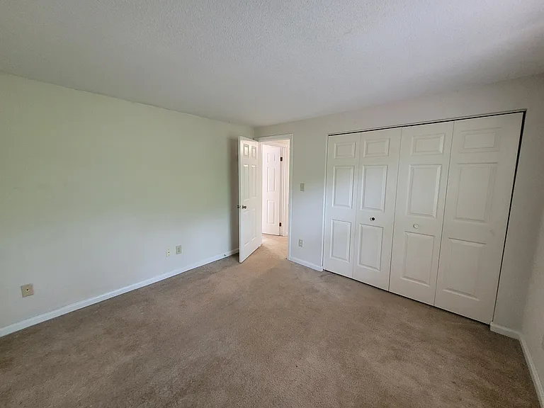 104 Corgy Dr — Photo 26