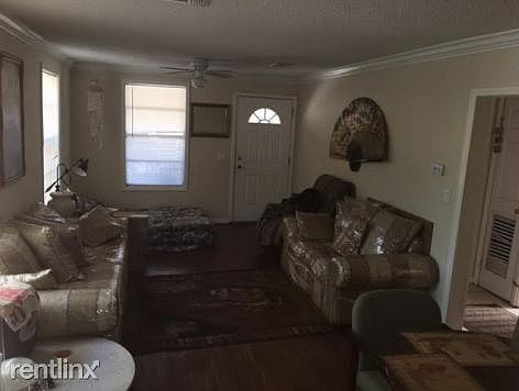4th image of 3605 E Shadowlawn Ave