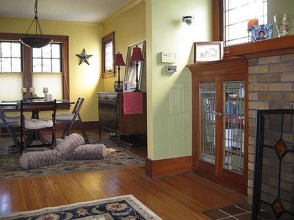 Living room- hardwoods!