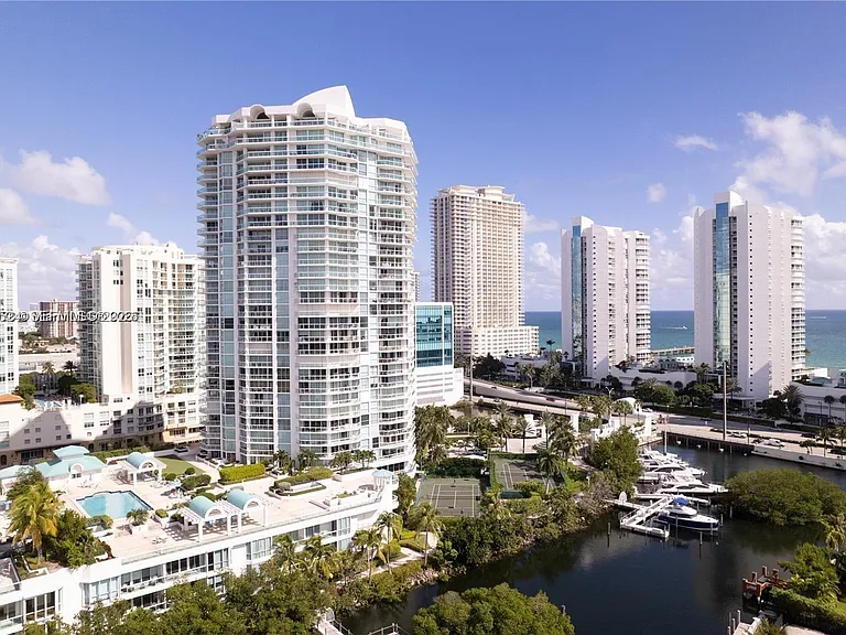 16400 Collins Ave #942 — Photo 26