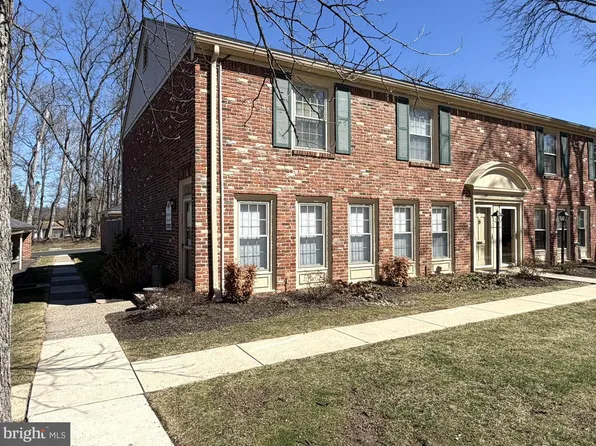 136 Albemarle Dr, Blue Bell, PA 19422
