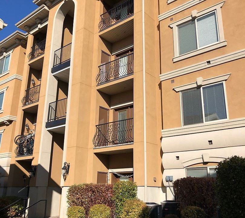 2nd image of 1027 W 1033 N APT 304
