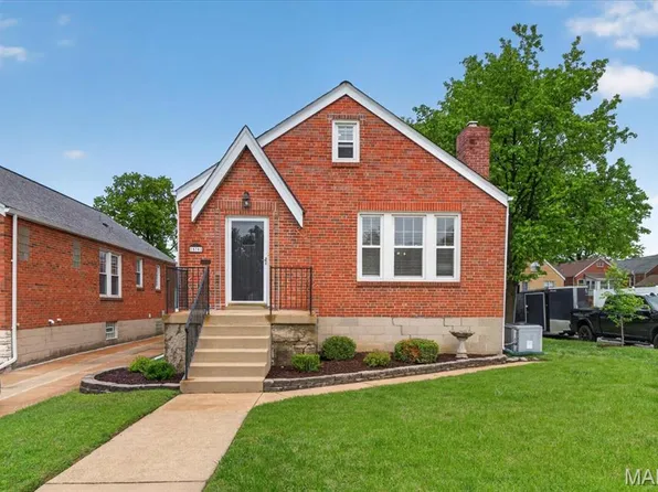 5701 Pernod Ave, Saint Louis, MO 63139