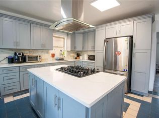 3190 Ampere Ave, Bronx, NY 10465