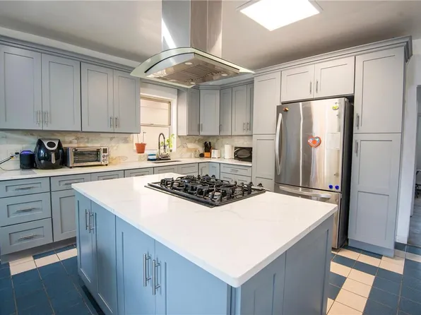 3190 Ampere Avenue, Bronx, NY 10465