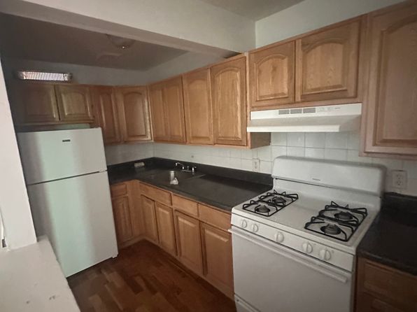 37 Odell Ave #3AA
