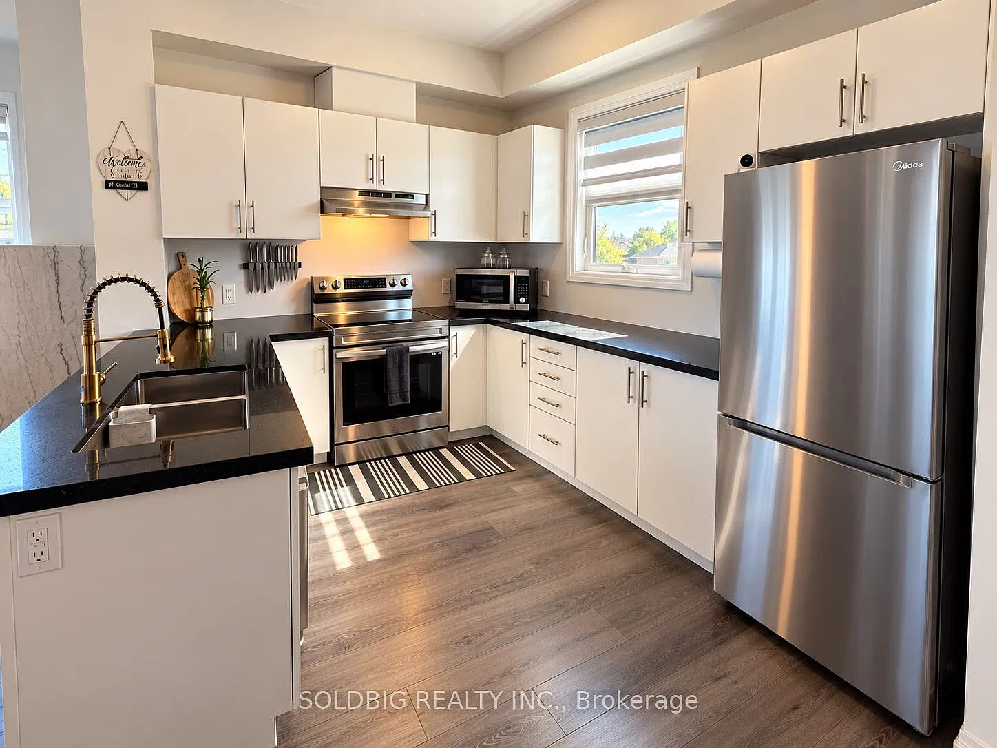 2 bed, $2,400 — Photo 2