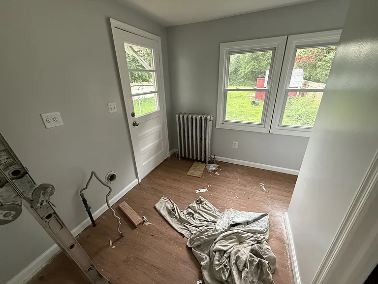 302 Horace Ave — Photo 3