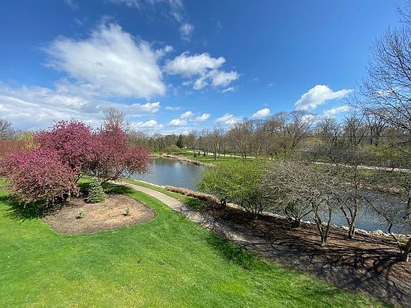 3rd image of 3446 Fishinger Mill Dr