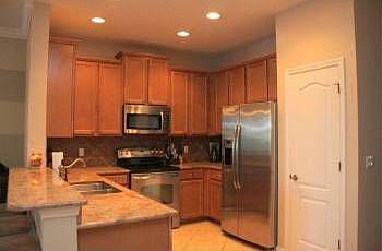 5th image of 2804 Oakville Pl