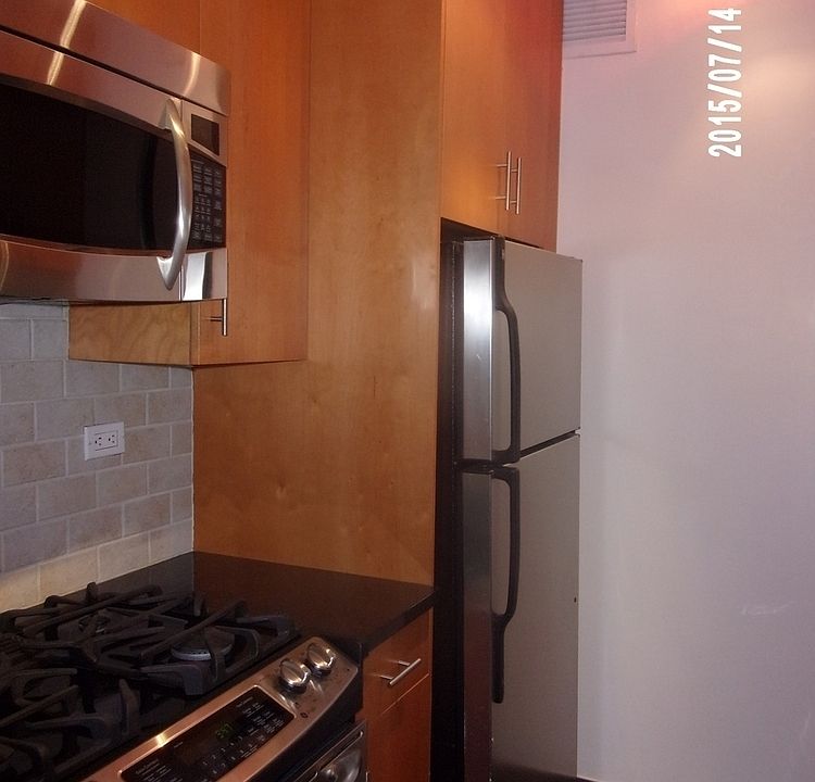 1st image of 200 E 72nd St APT 21C