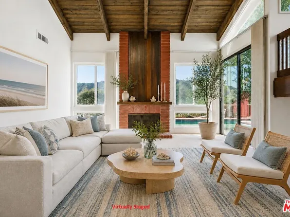 16999 Avenida De Santa Ynez, Pacific Palisades, CA 90272
