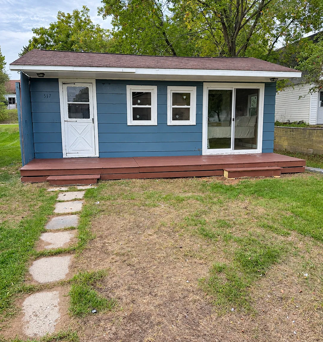 1 bed, 384 sqft, $1,000 — Photo 1