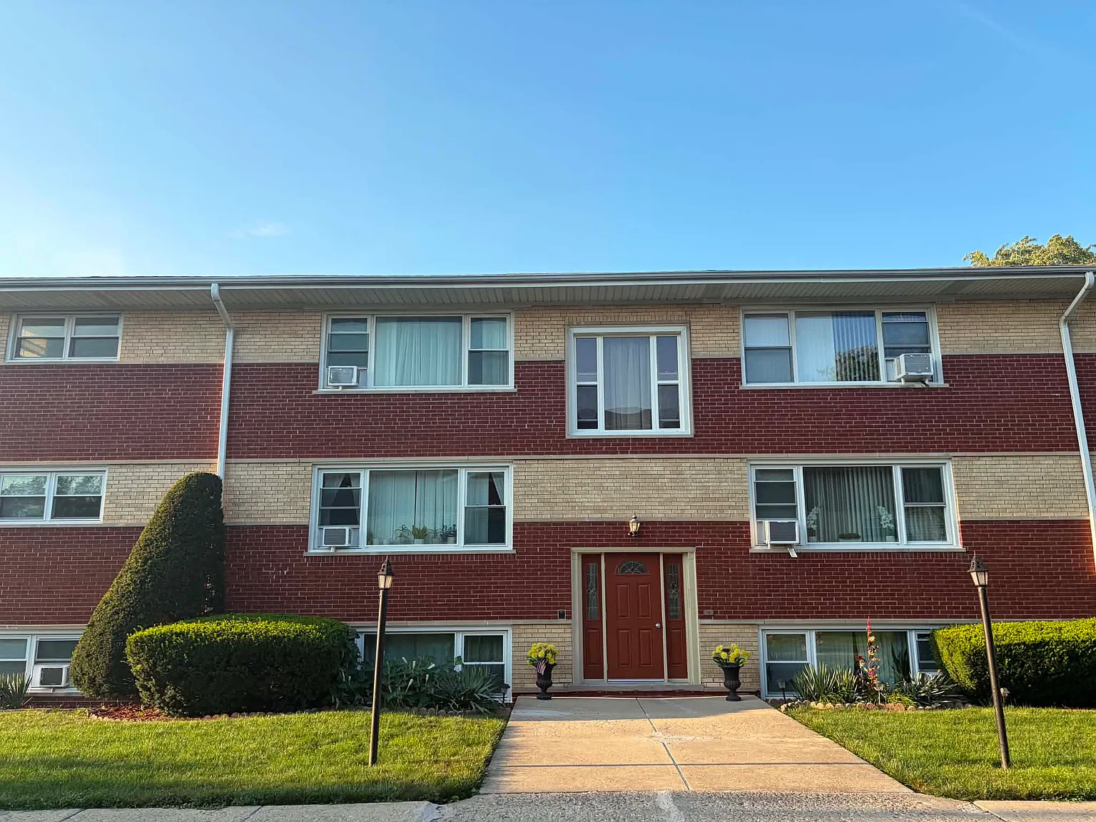 2 bed, $1,850 — Photo 1