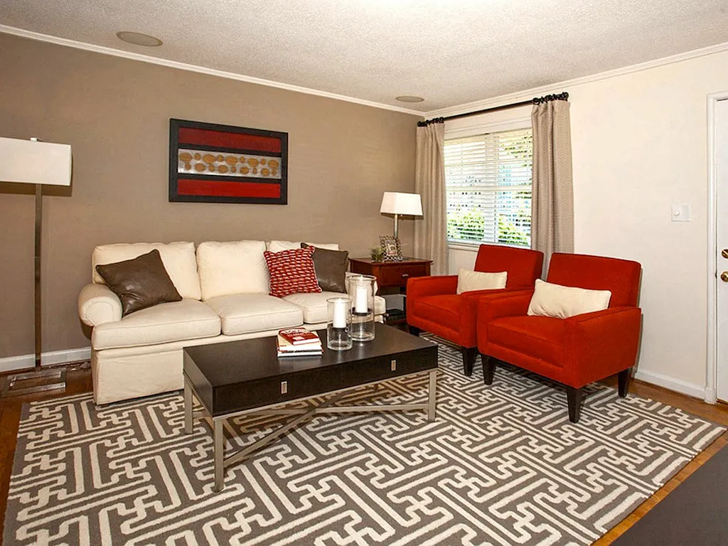 Glen Lennox Apartments — Photo 3