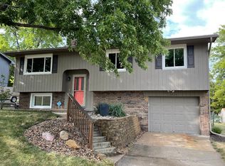 13516 Birchwood Ave, Omaha, NE 68137