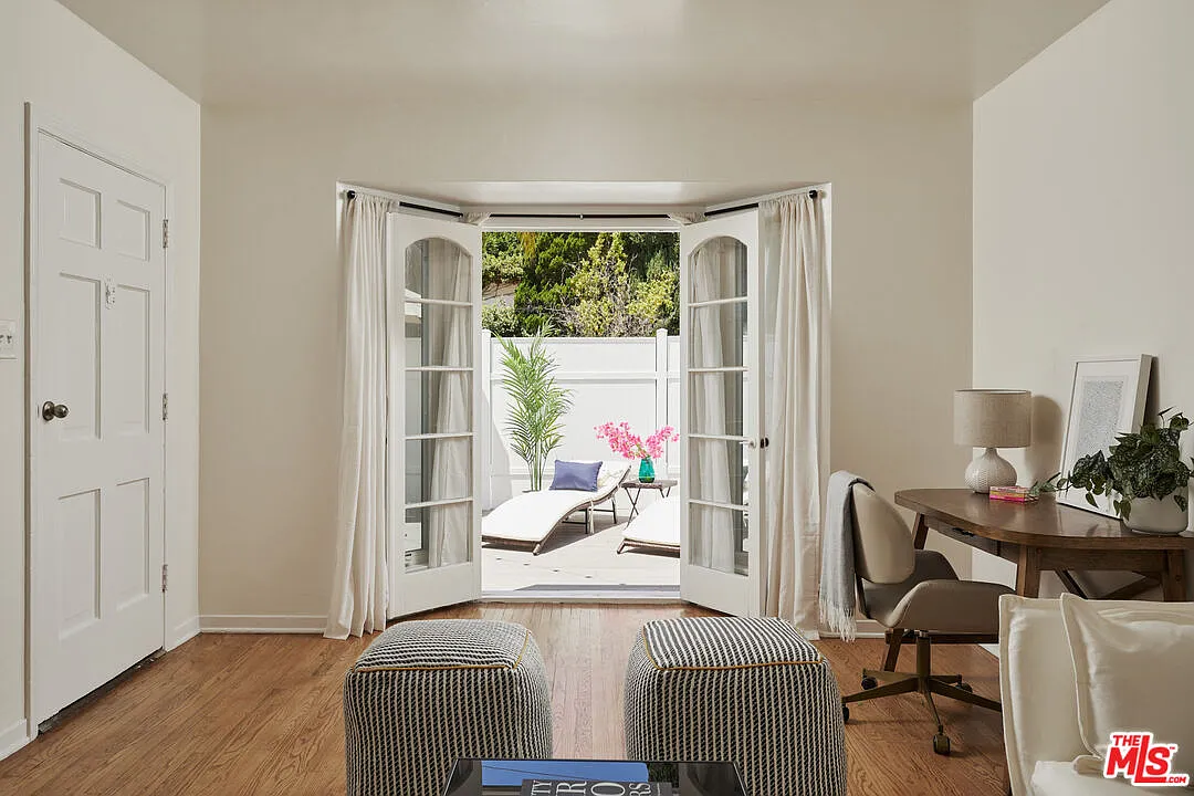 2 bed, 1.0 bath, 1200 sqft, $7,000 — Photo 4
