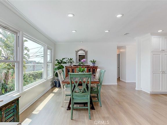 4th image of 634 W Palm Ave