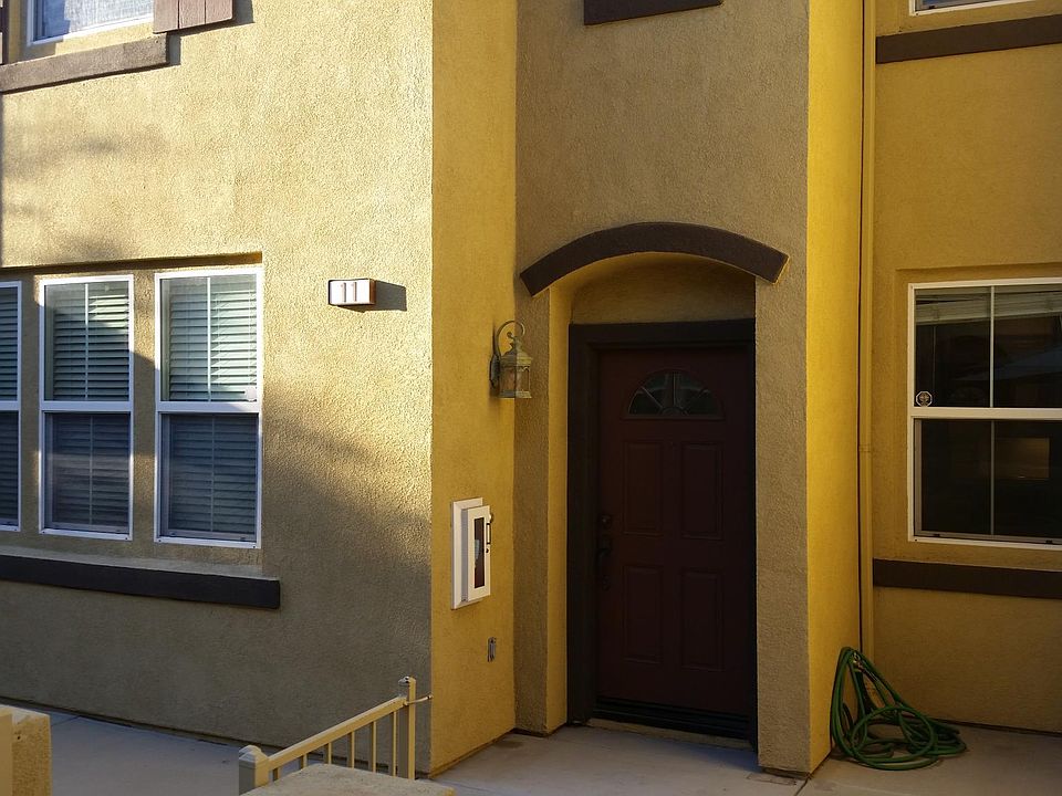 1st image of 35976 Lindstrand Ave Unit 11