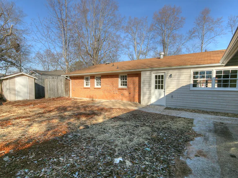 4015 Apollo Dr SW — Photo 15