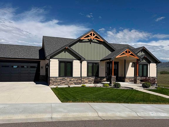 2nd image of 2943 Heathrow Ave