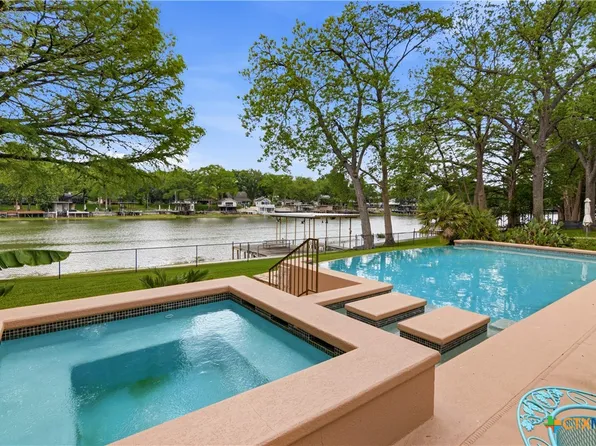 2065 Terminal Loop Rd, Mc Queeney, TX 78123