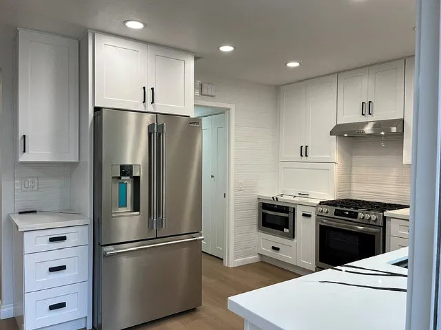 3 bed, 2.5 bath, 1472 sqft, $5,000 — Photo 3