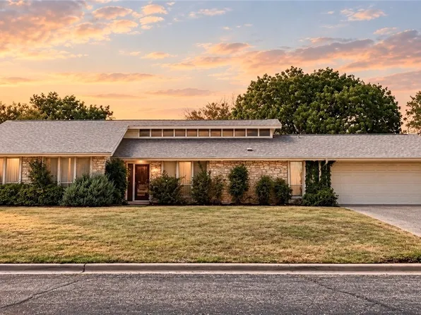 202 Evergreen Dr, Harker Heights, TX 76548