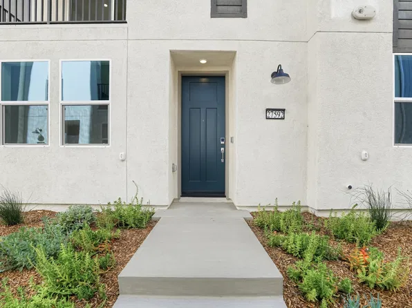 27592 Prarie Way, Valencia, CA 91381